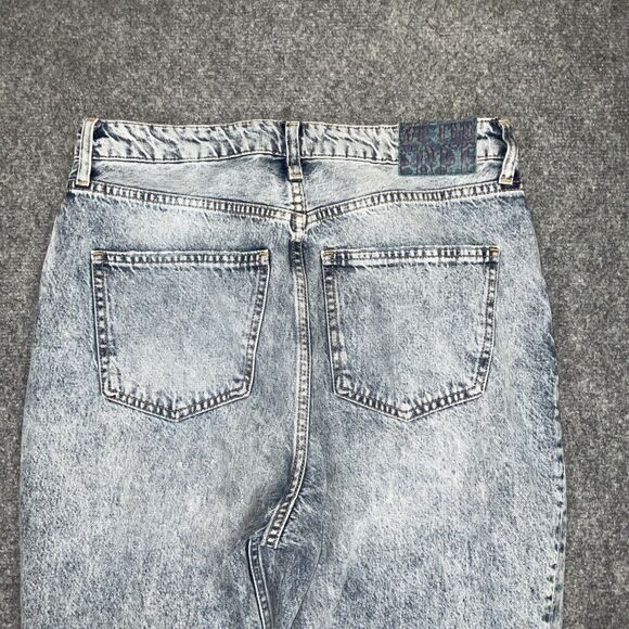 Free People Jeans Womens Size 32  Blue Acid Wash 80's Straight distressed patch - Picture 11 of 12